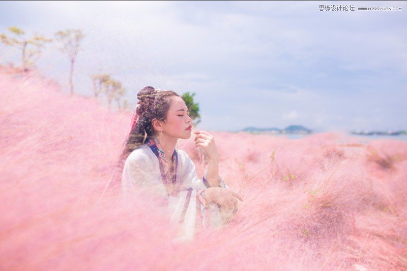 Photoshop調出草叢中的美女夢幻紫紅色,破洛洛
